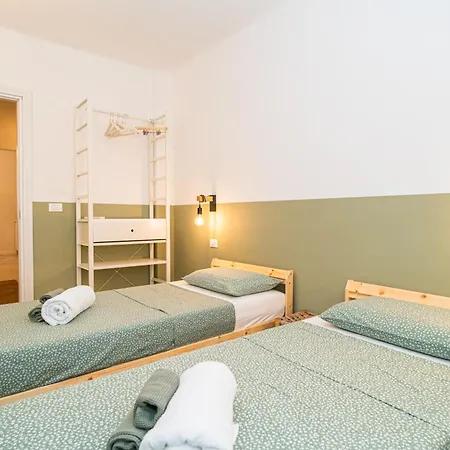 H H Il Vicolo Apartment *